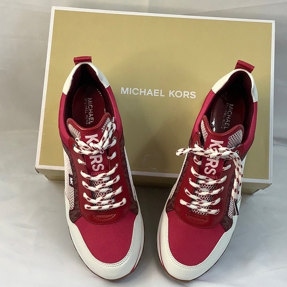 NWT Michael Kors Shoes - Picture 2 of 8